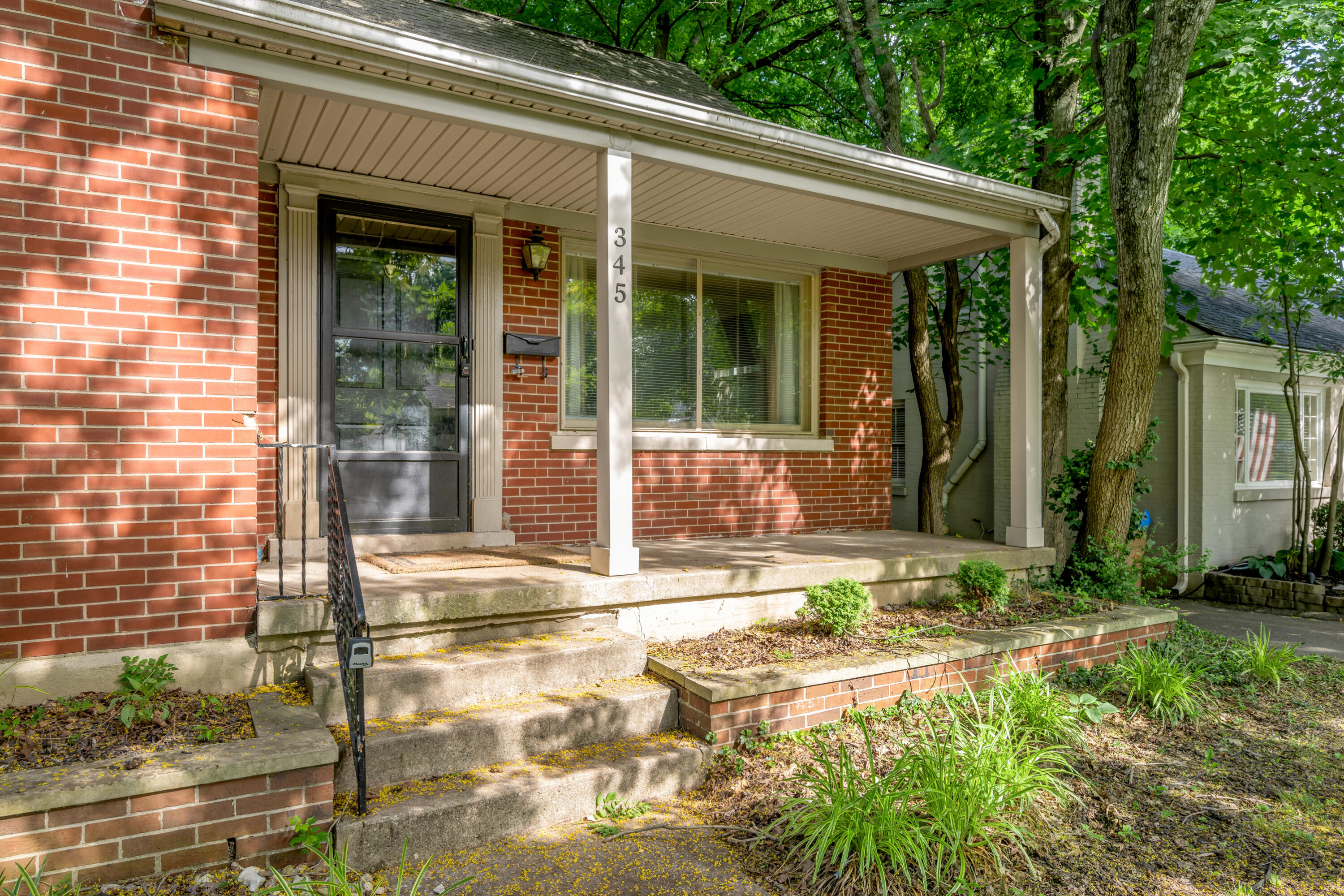 345 Colony Boulevard Property Photo 3