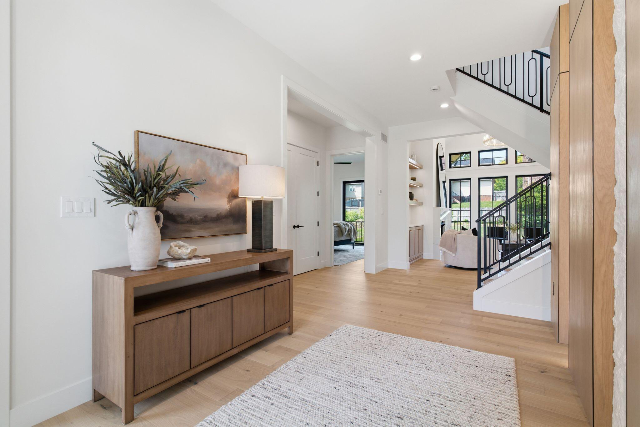 901 Bellerive Boulevard Property Photo 18
