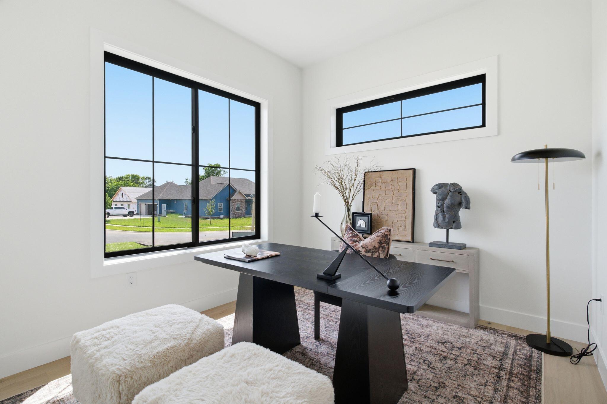 901 Bellerive Boulevard Property Photo 31