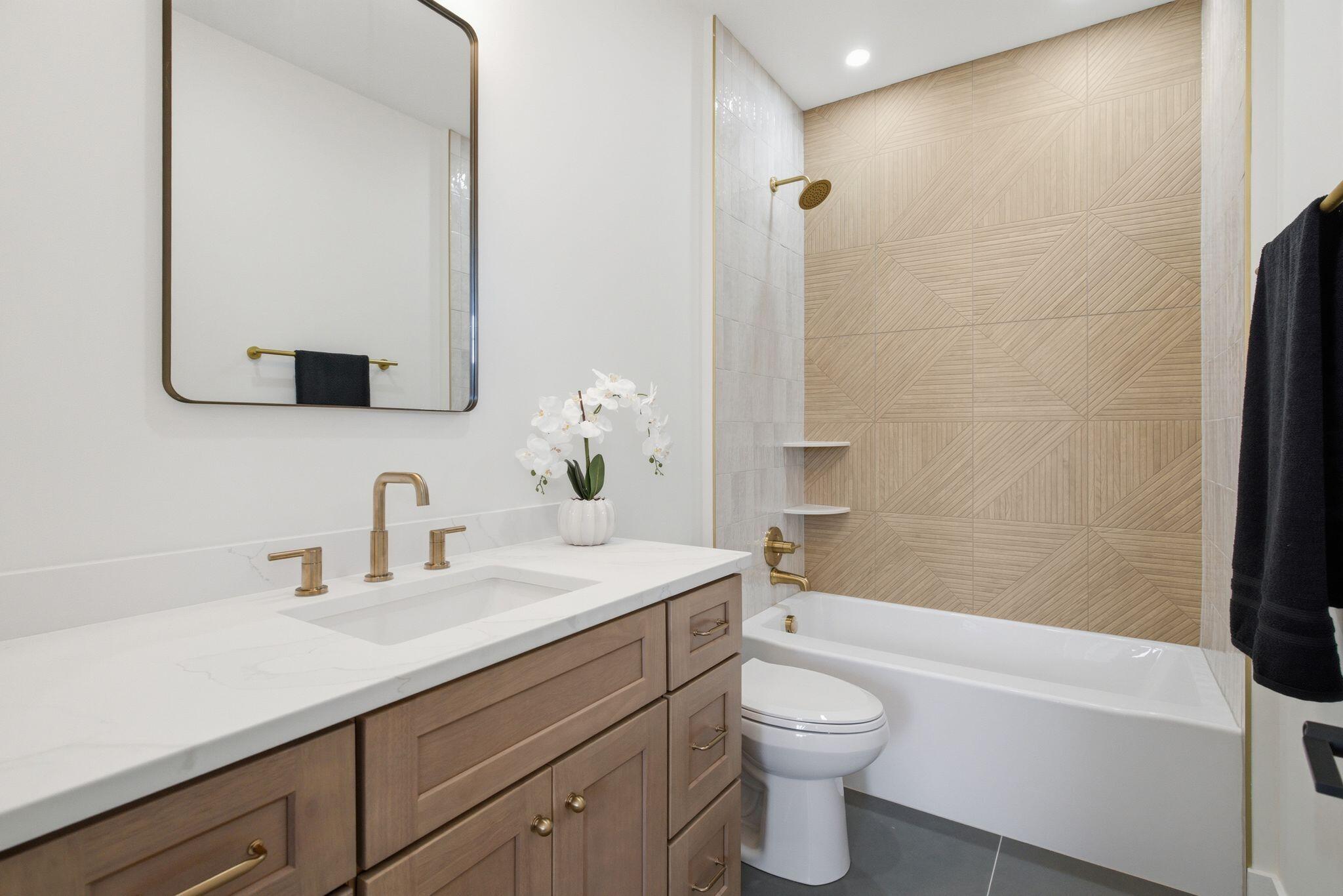 901 Bellerive Boulevard Property Photo 37