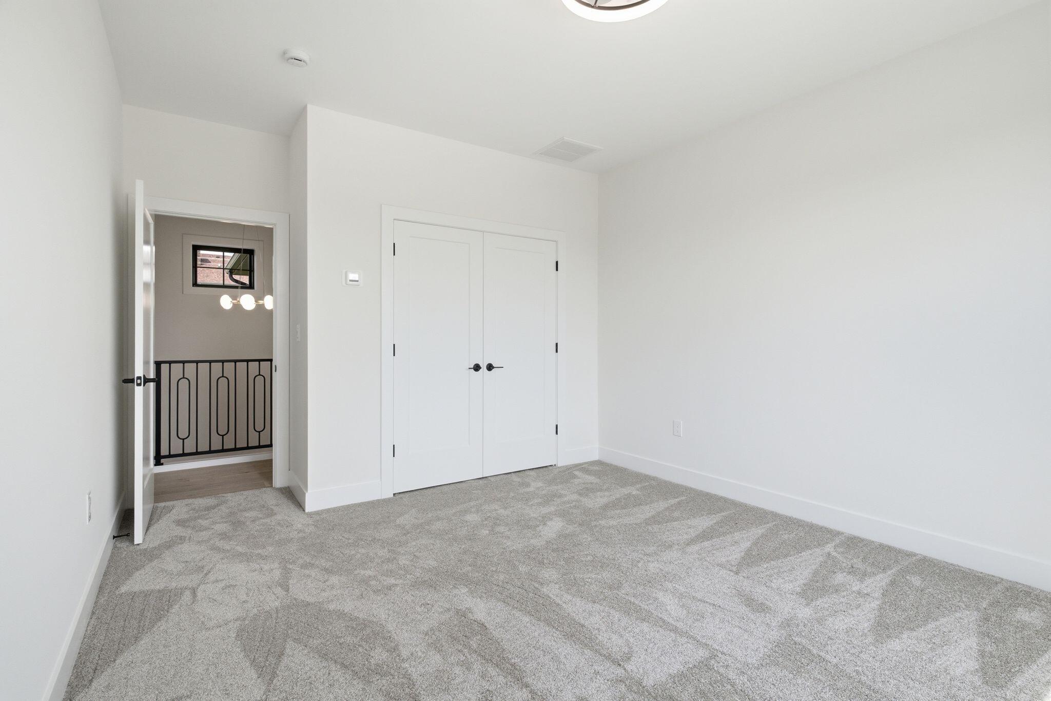 901 Bellerive Boulevard Property Photo 43