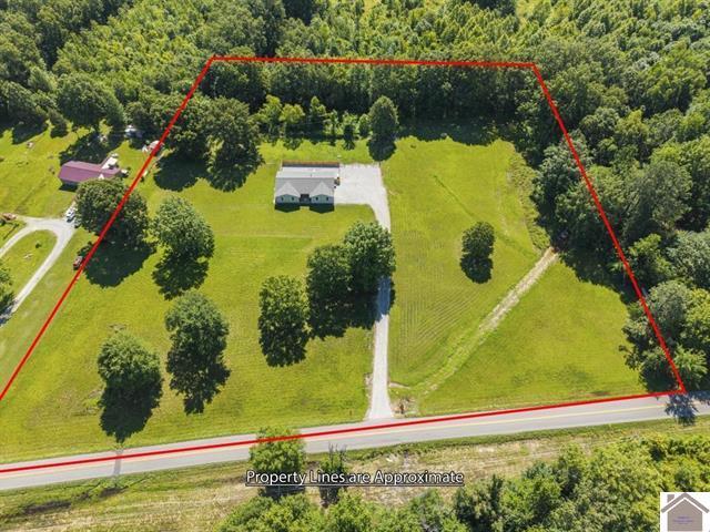 3960 Husband Road Property Photo 28