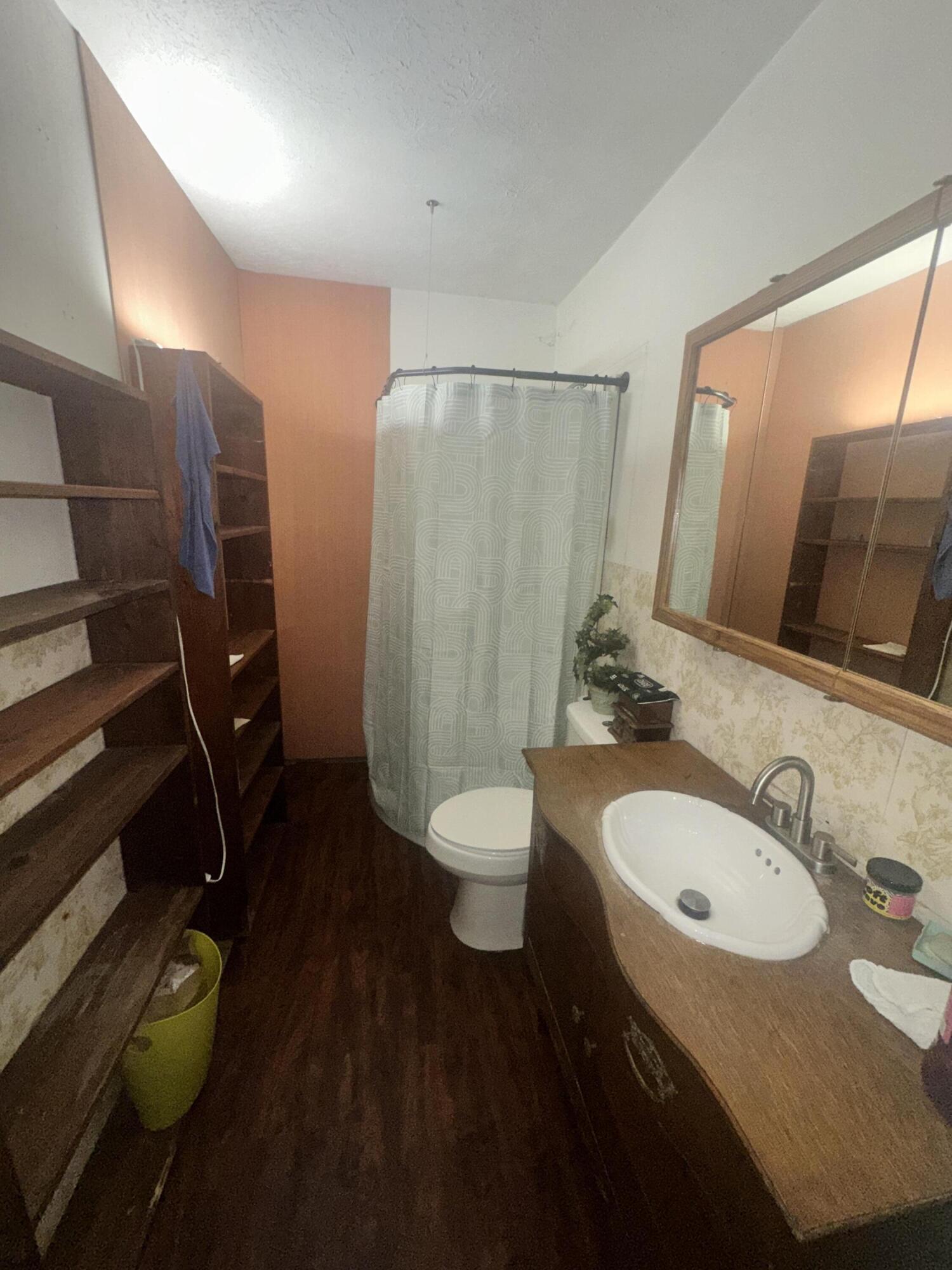 2145 Dixie Avenue Property Photo 5