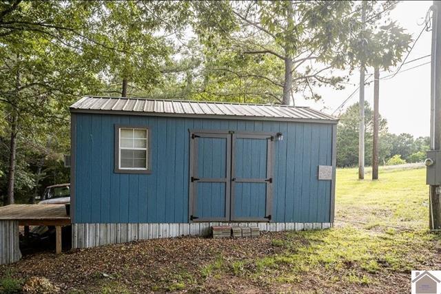 6974 Aurora Highway Property Photo 9