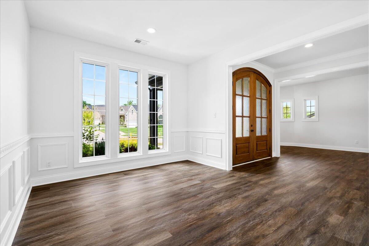 413 Weston Park Property Photo 6