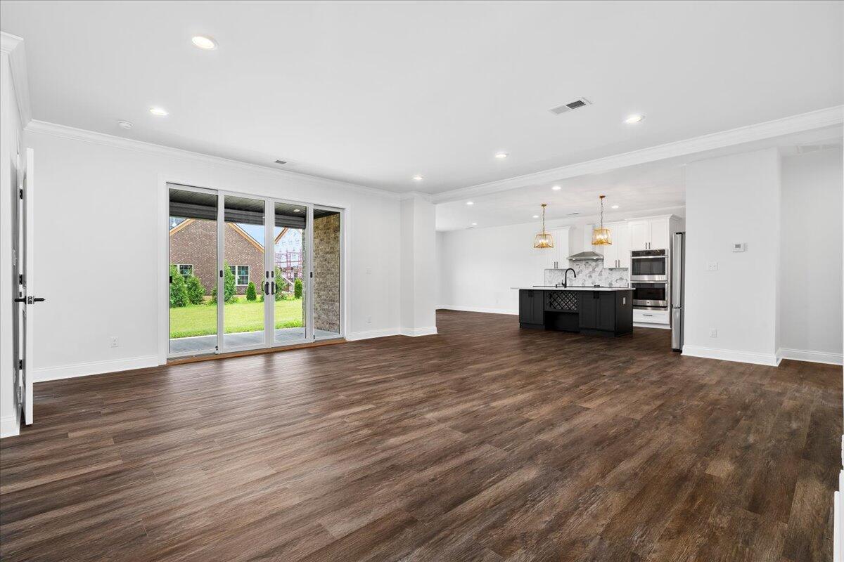 413 Weston Park Property Photo 14