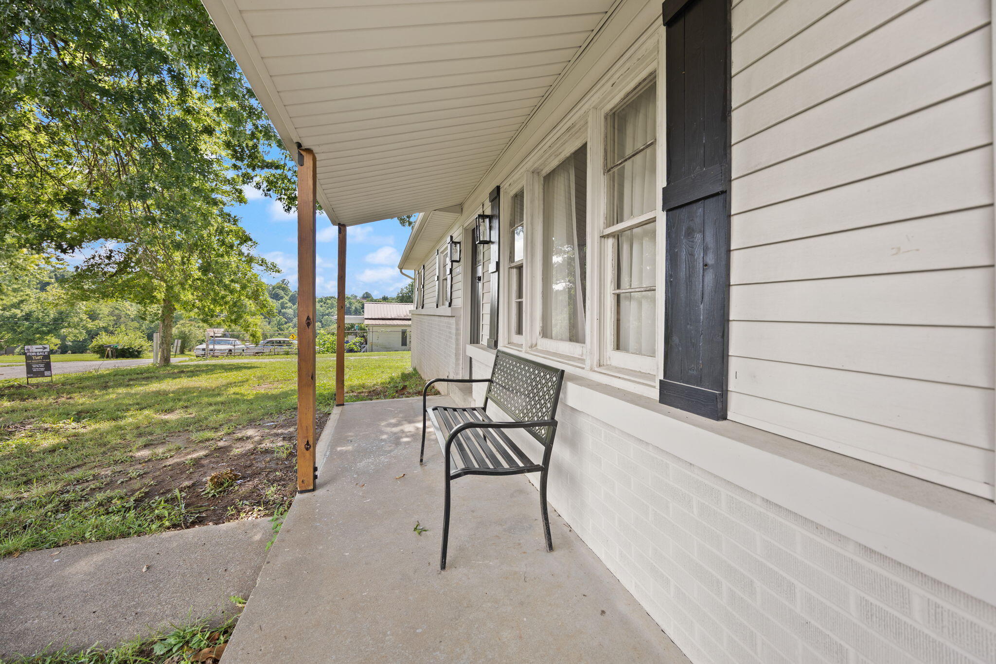 102 Walnut Street Property Photo 4