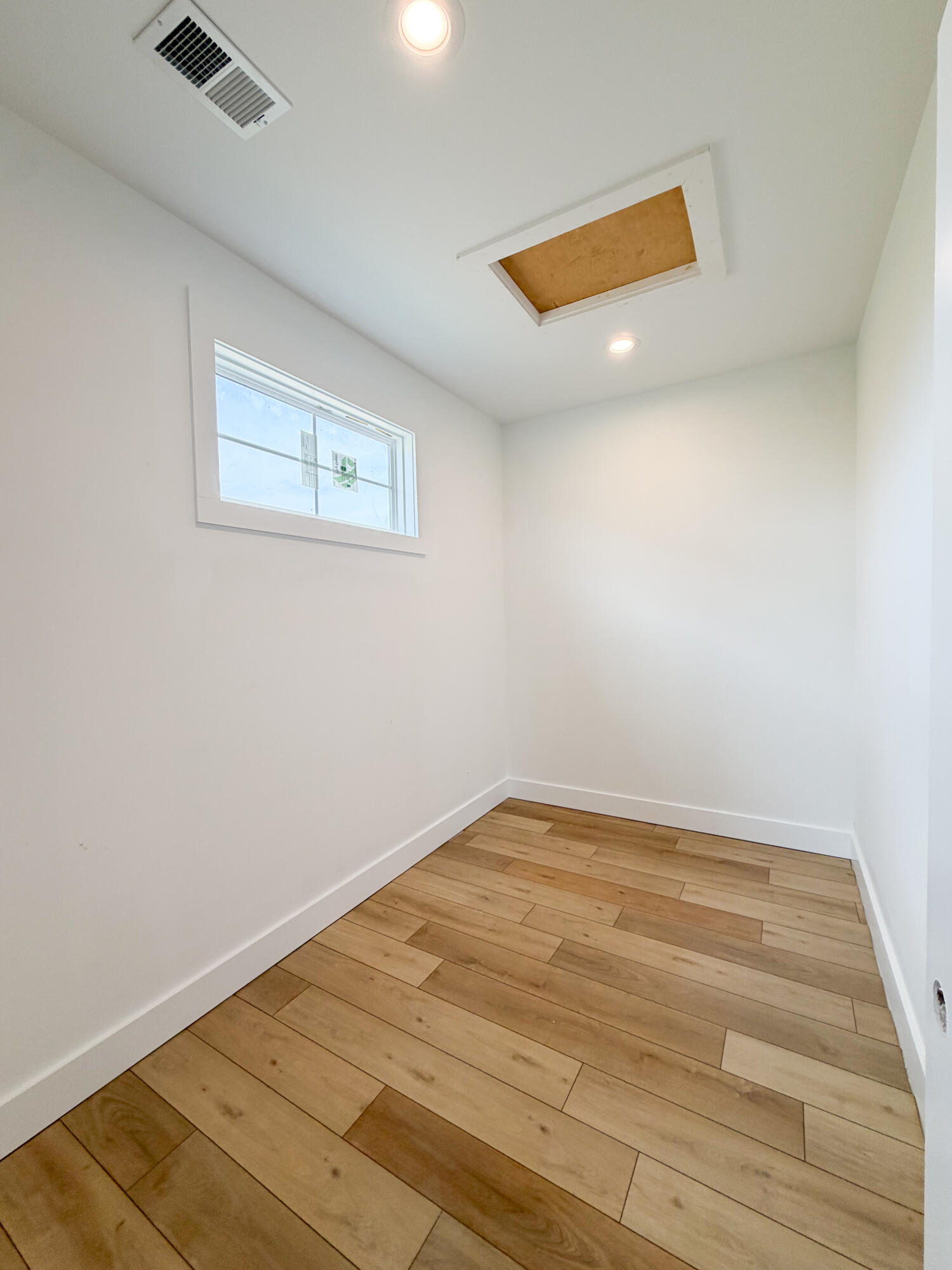 323 Skaggs Boulevard Property Photo 12