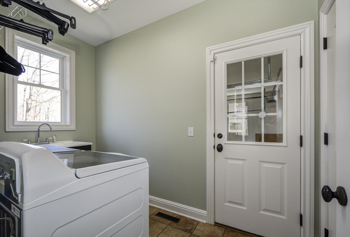 81 Pier Lane Property Photo 18