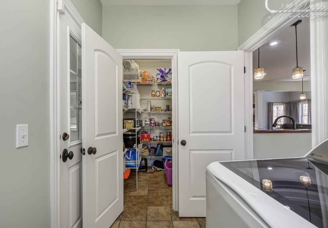 81 Pier Lane Property Photo 19