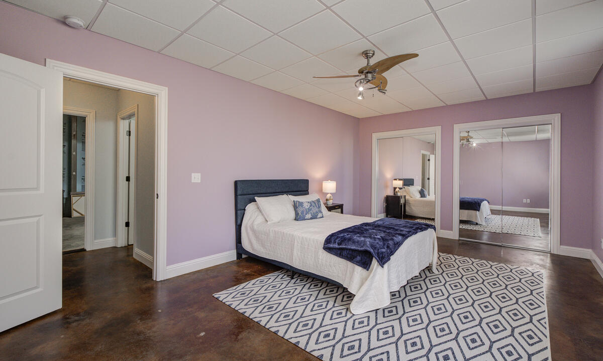 81 Pier Lane Property Photo 25