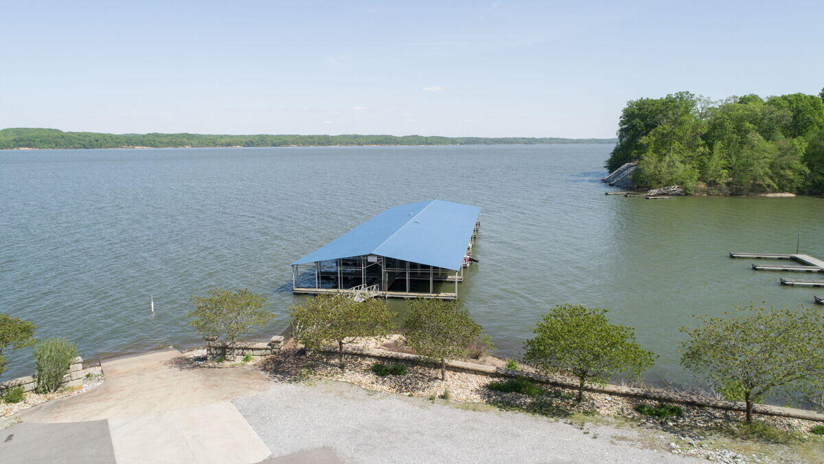 81 Pier Lane Property Photo 35