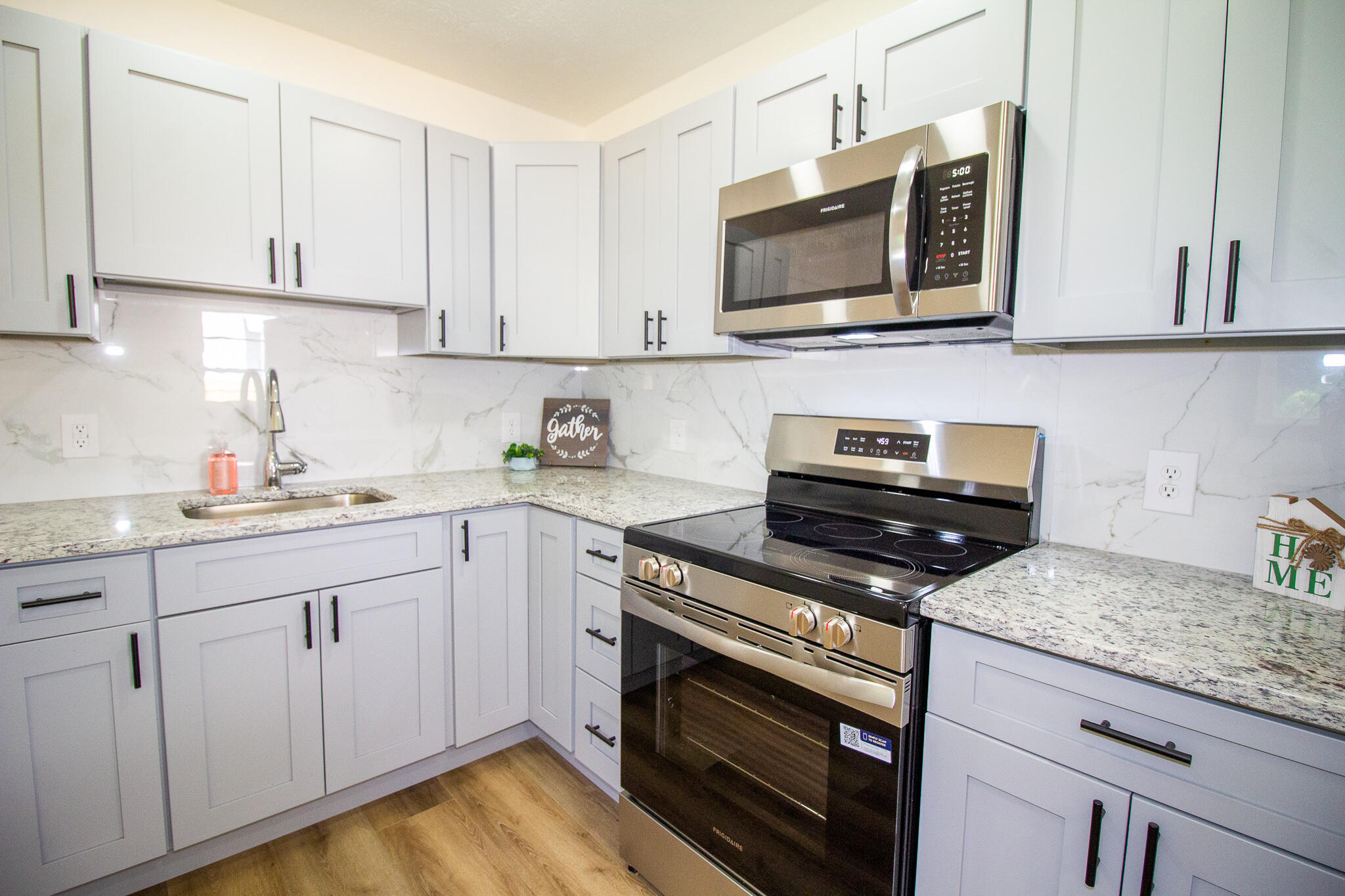 6053 W U.s. 460 Highway Property Photo 12