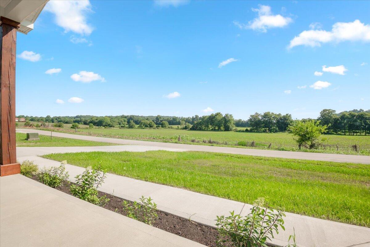 785 Sam Black Road Property Photo 6