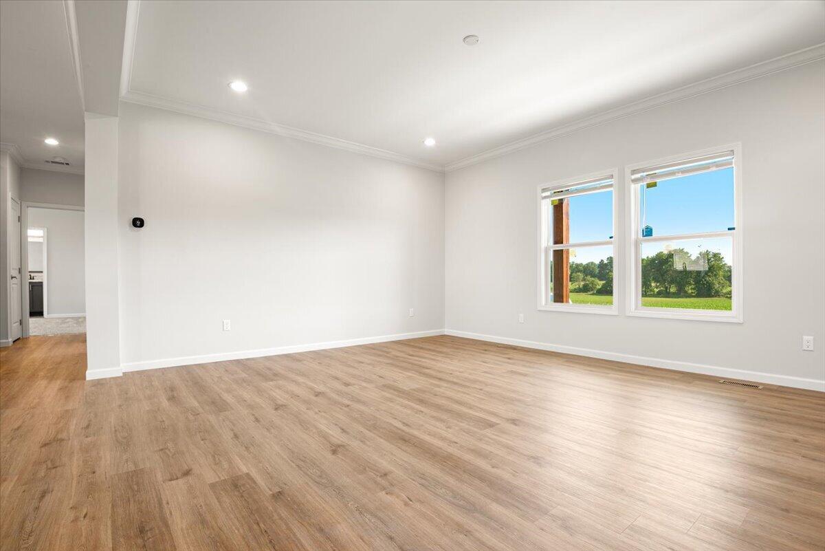 785 Sam Black Road Property Photo 14