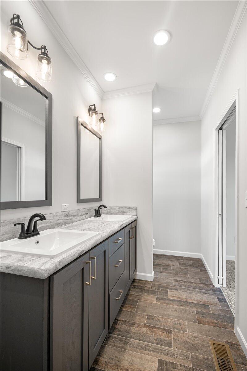 785 Sam Black Road Property Photo 18