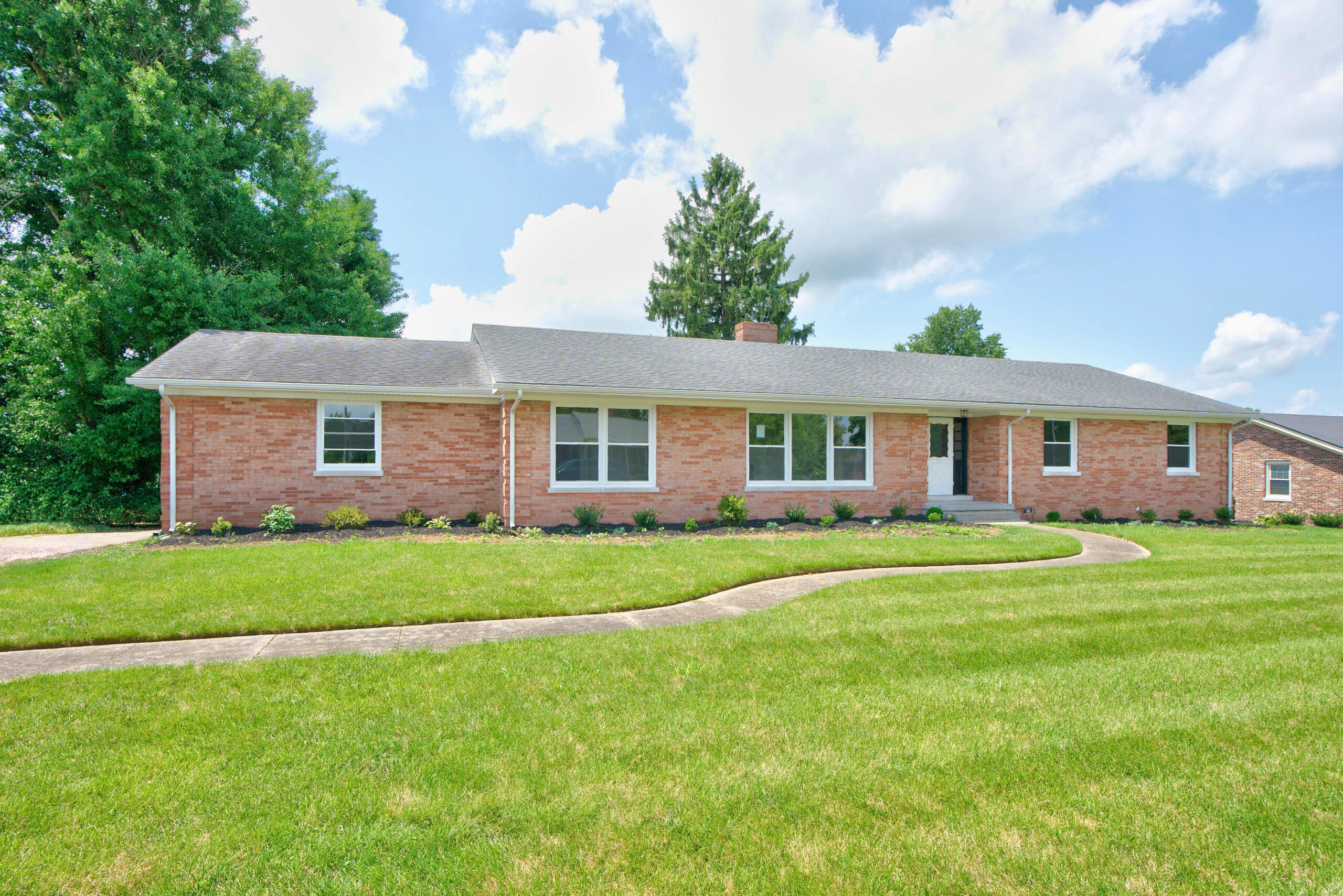 100 Natchez Trace Property Photo 1
