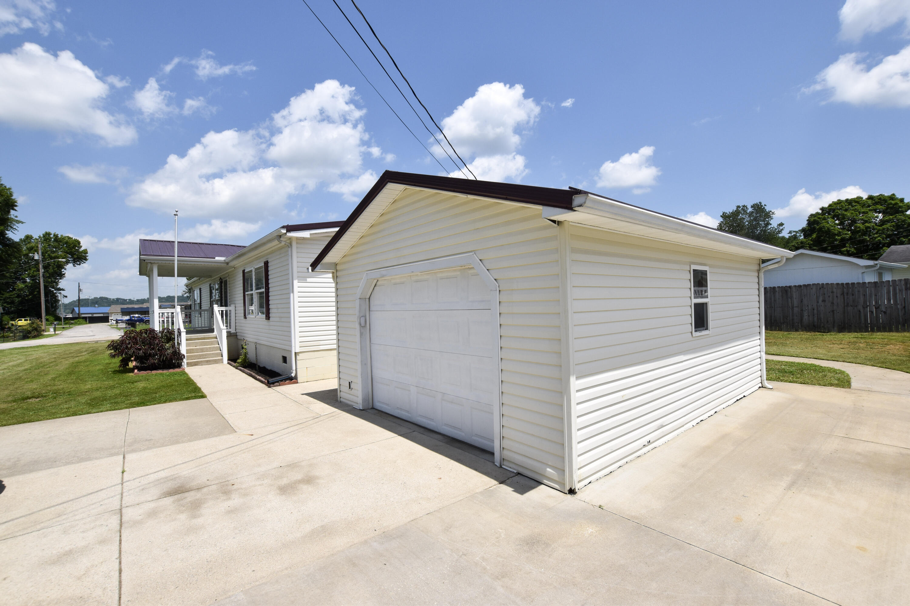 40 Marigold Lane Property Photo 2