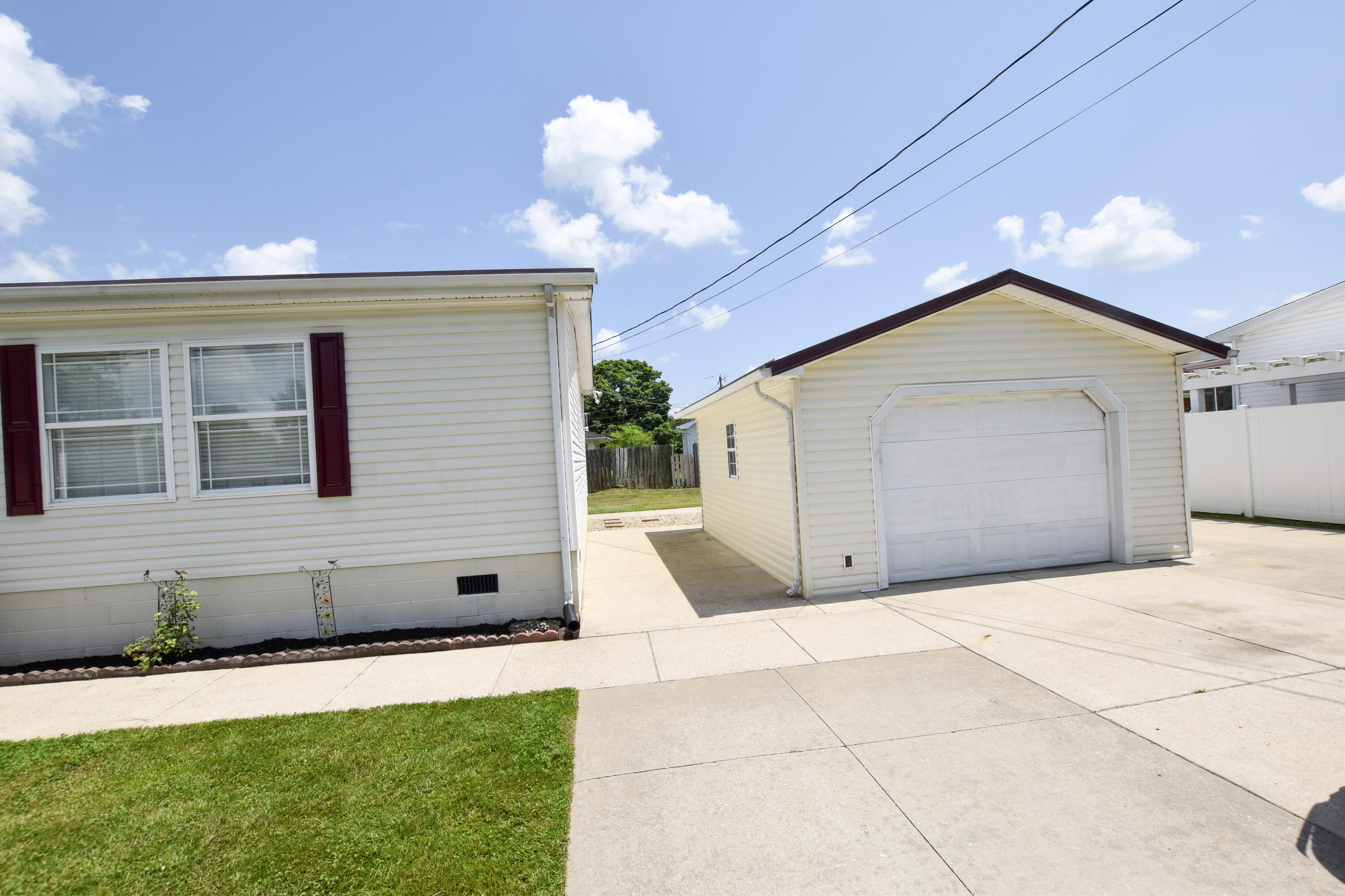 40 Marigold Lane Property Photo 4