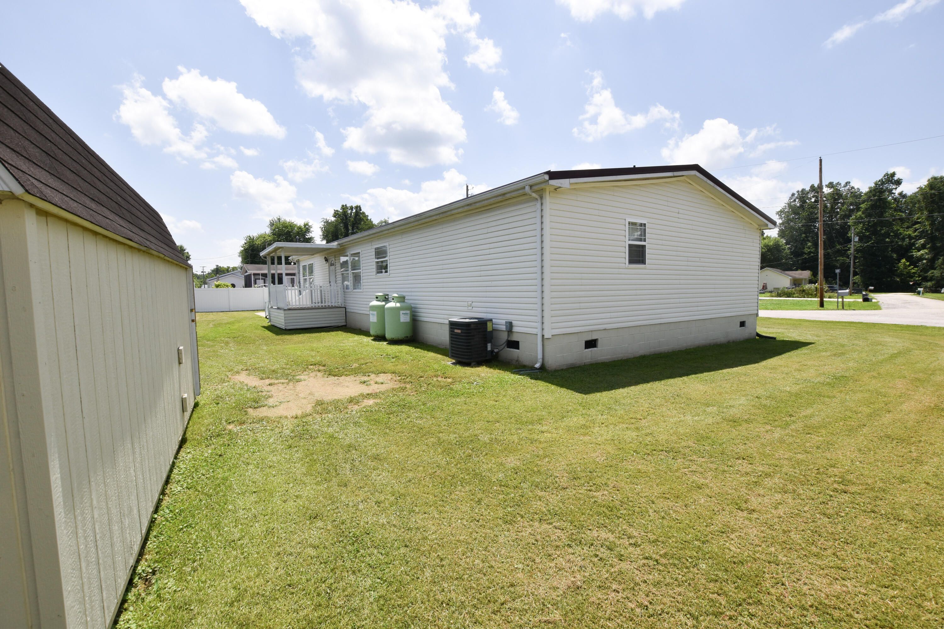 40 Marigold Lane Property Photo 5