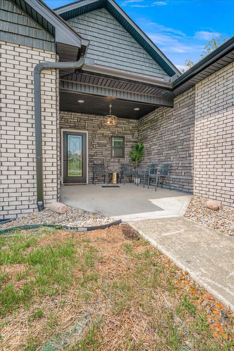 43 Cedar Ridge Drive Property Photo 4