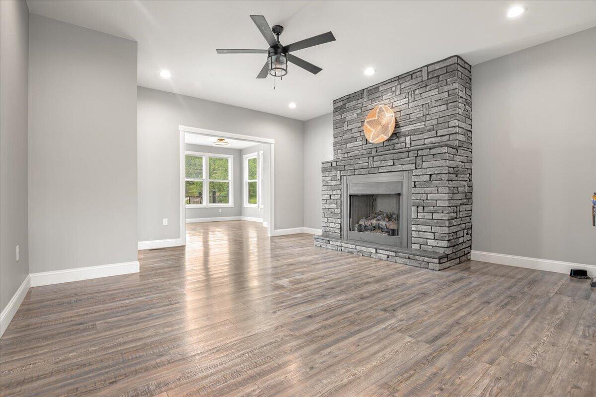 43 Cedar Ridge Drive Property Photo 8