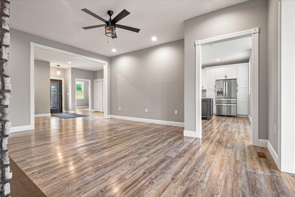 43 Cedar Ridge Drive Property Photo 16