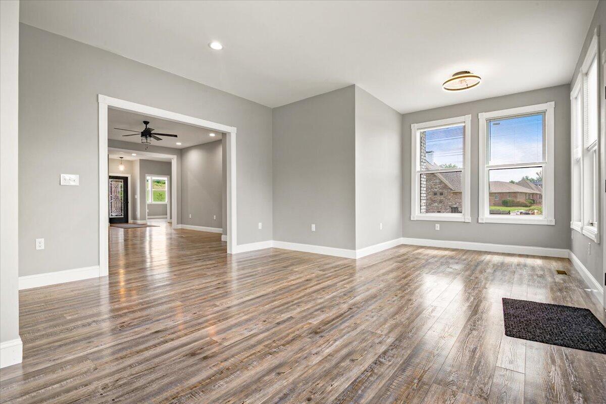 43 Cedar Ridge Drive Property Photo 17