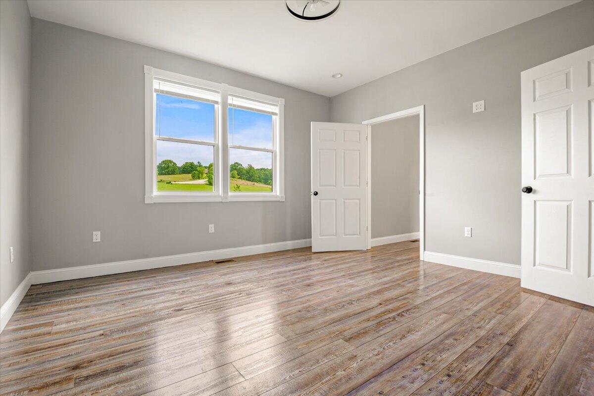 43 Cedar Ridge Drive Property Photo 26