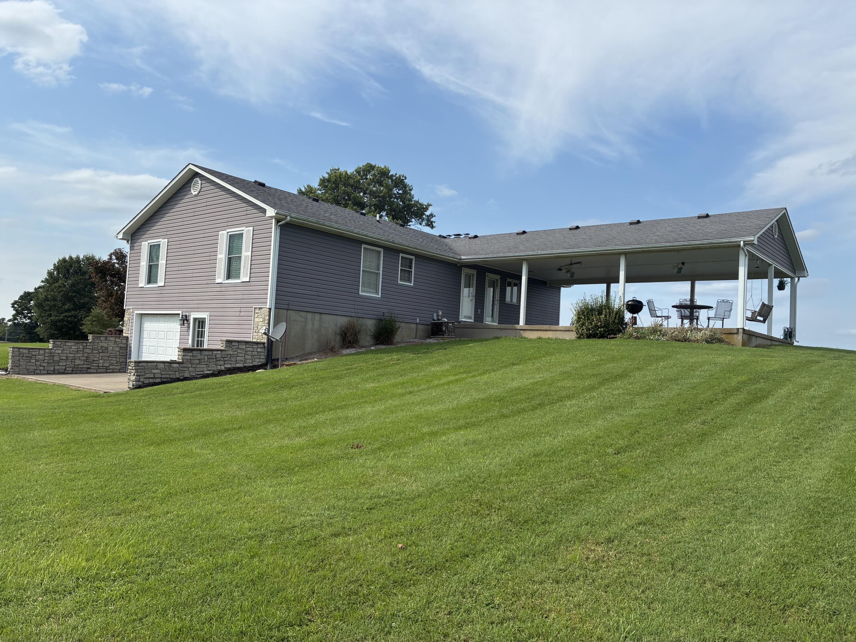 1835 Warwick Road Property Photo 7