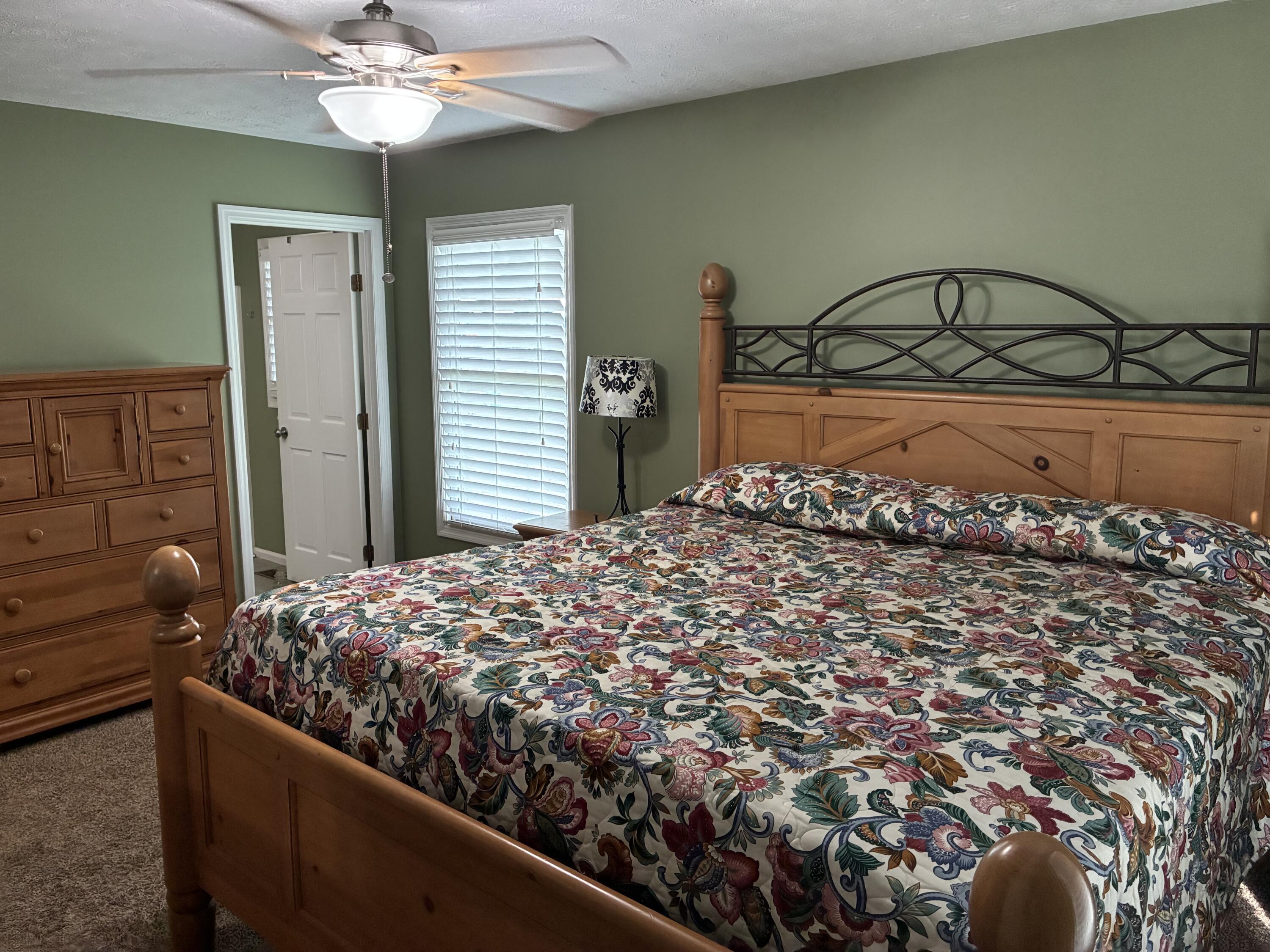 1835 Warwick Road Property Photo 26