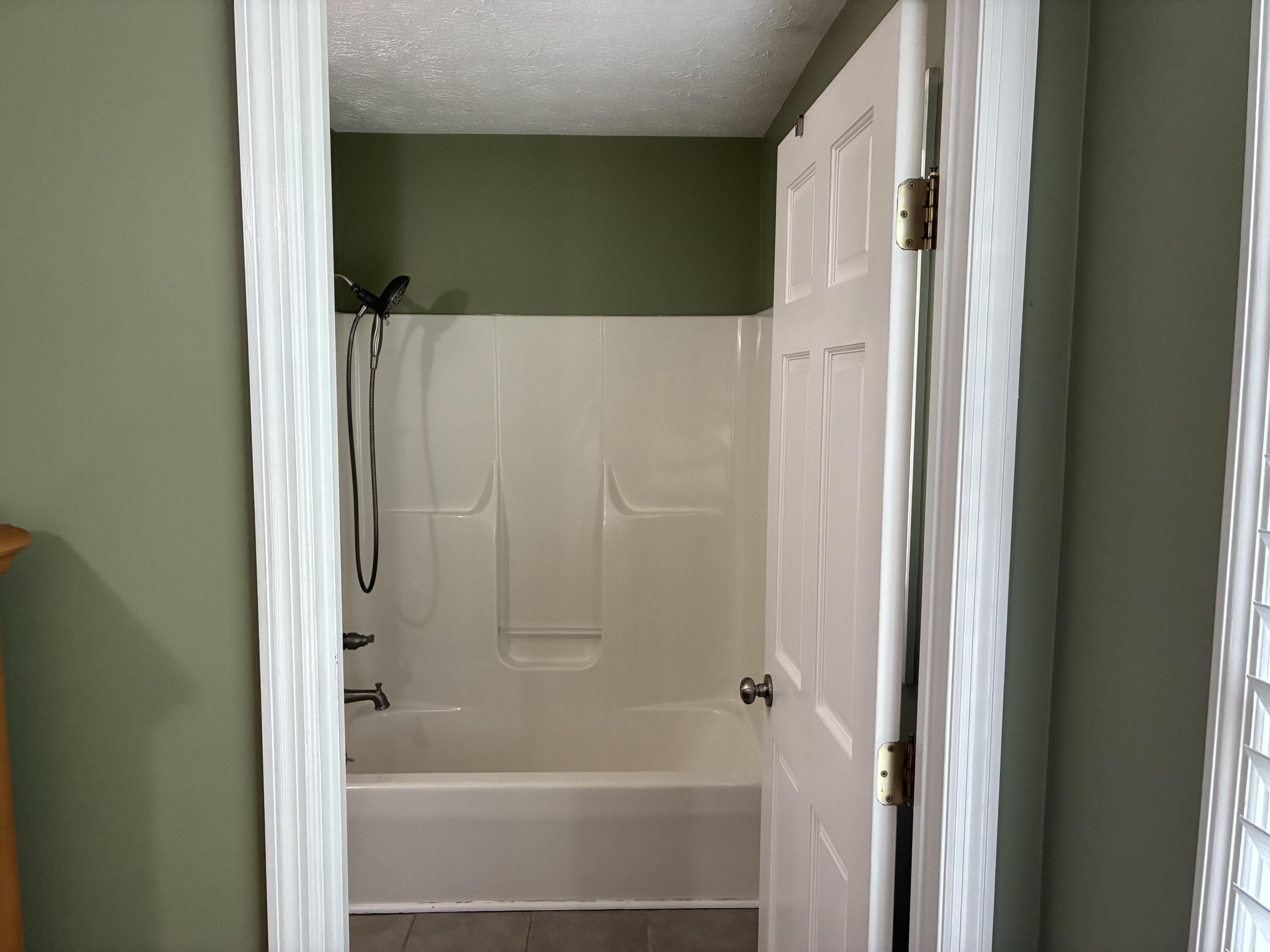 1835 Warwick Road Property Photo 29