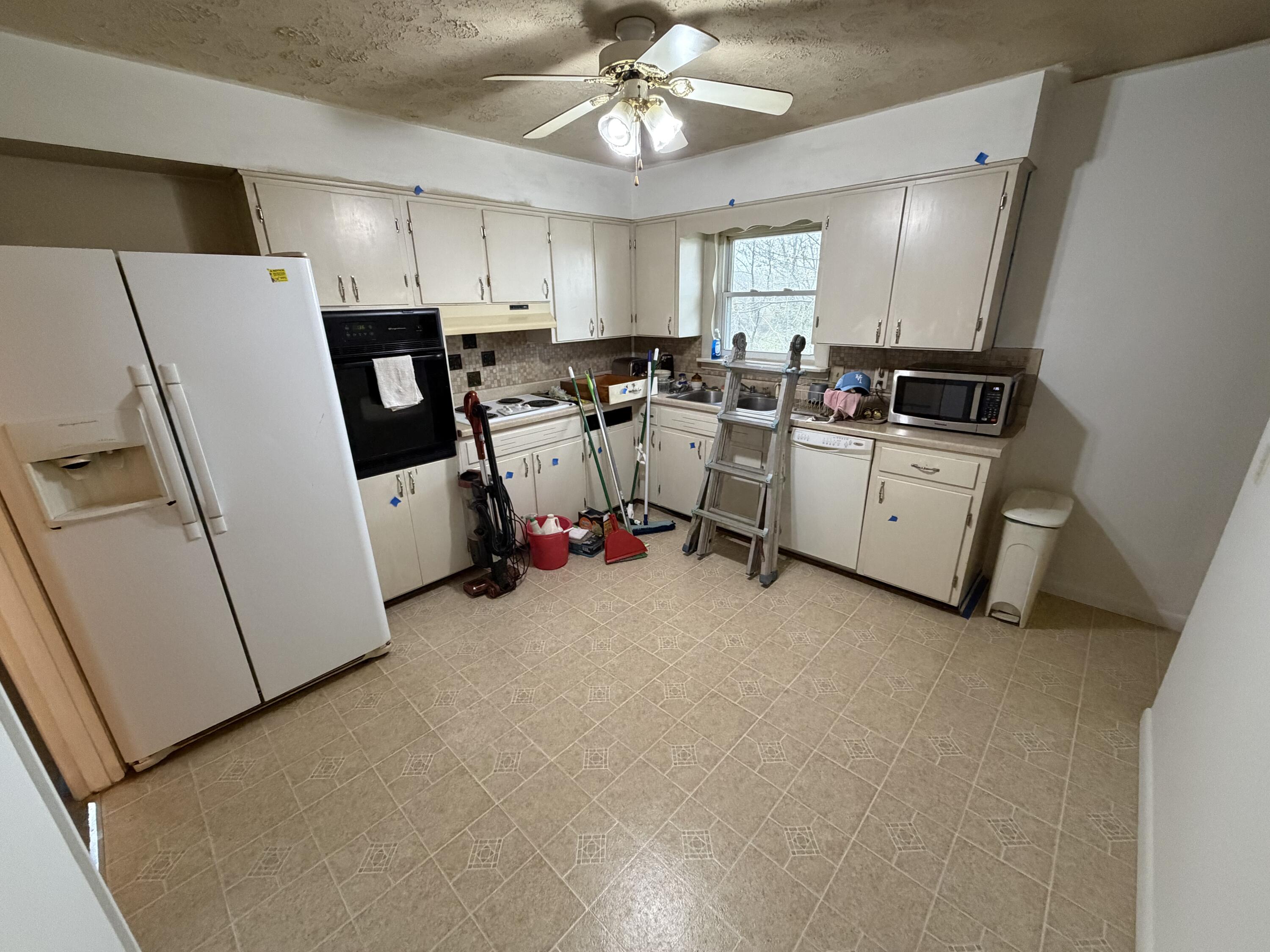 416 Williams Street Property Photo 10