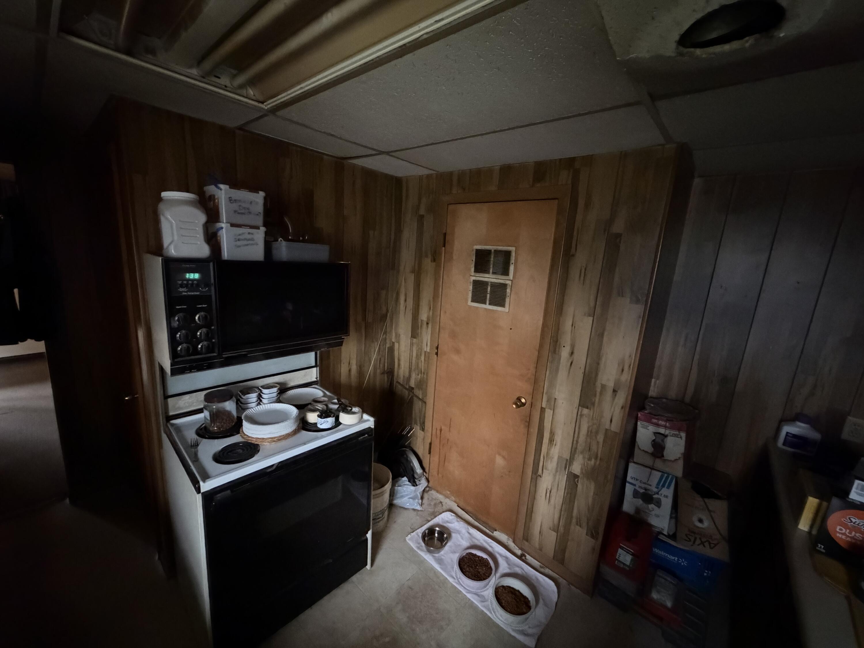 416 Williams Street Property Photo 18