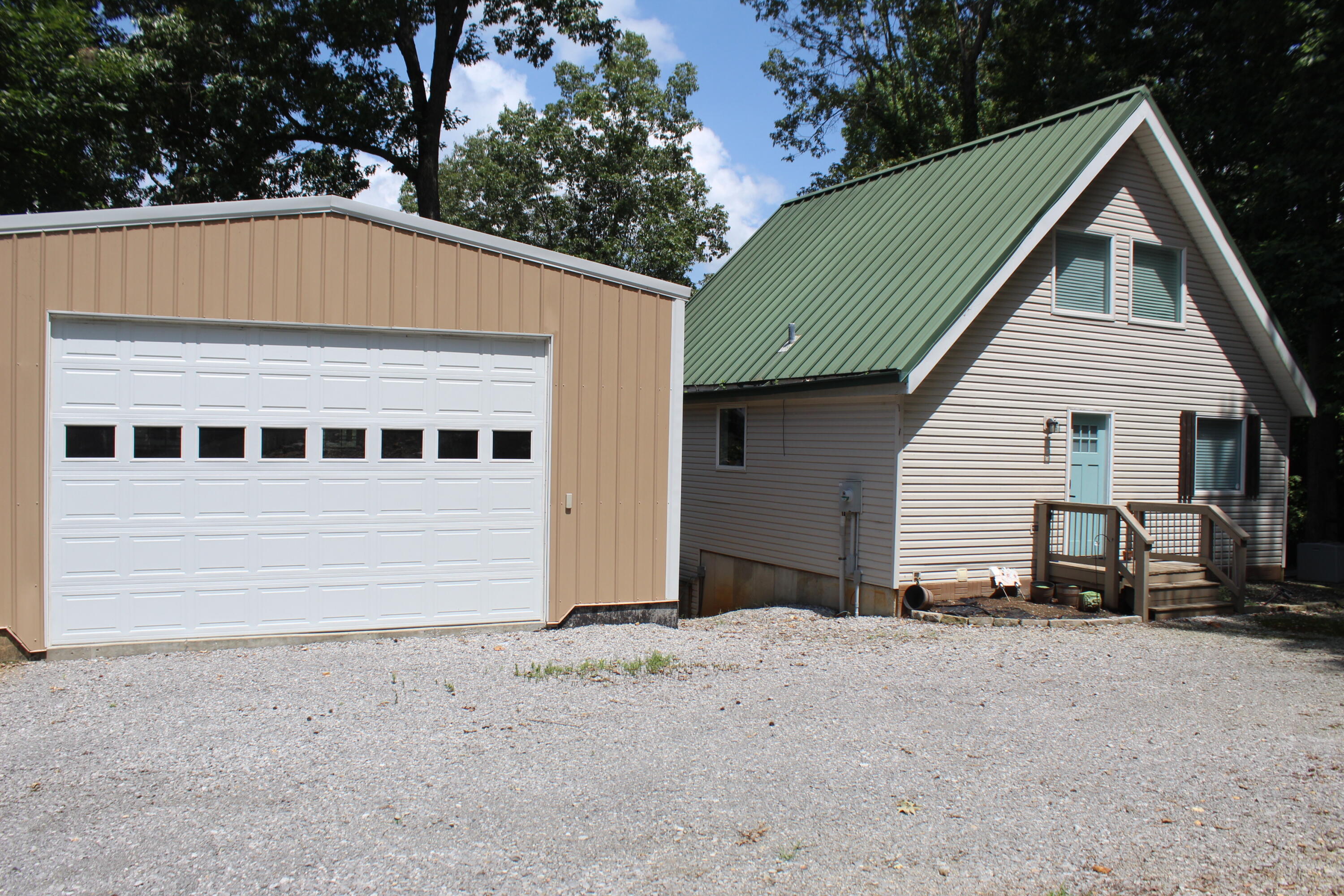 611 Hillside Trail Property Photo 1