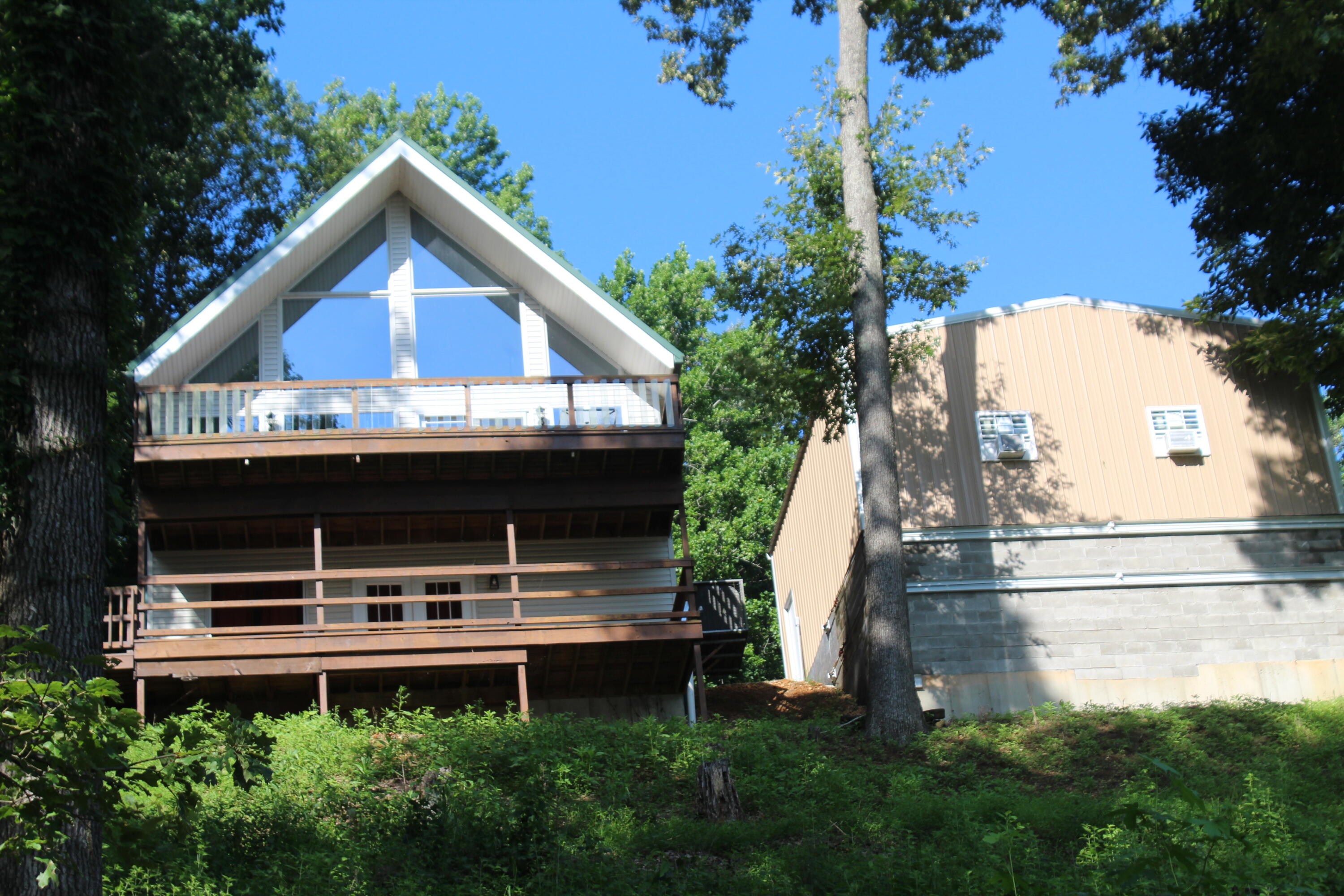 611 Hillside Trail Property Photo 3