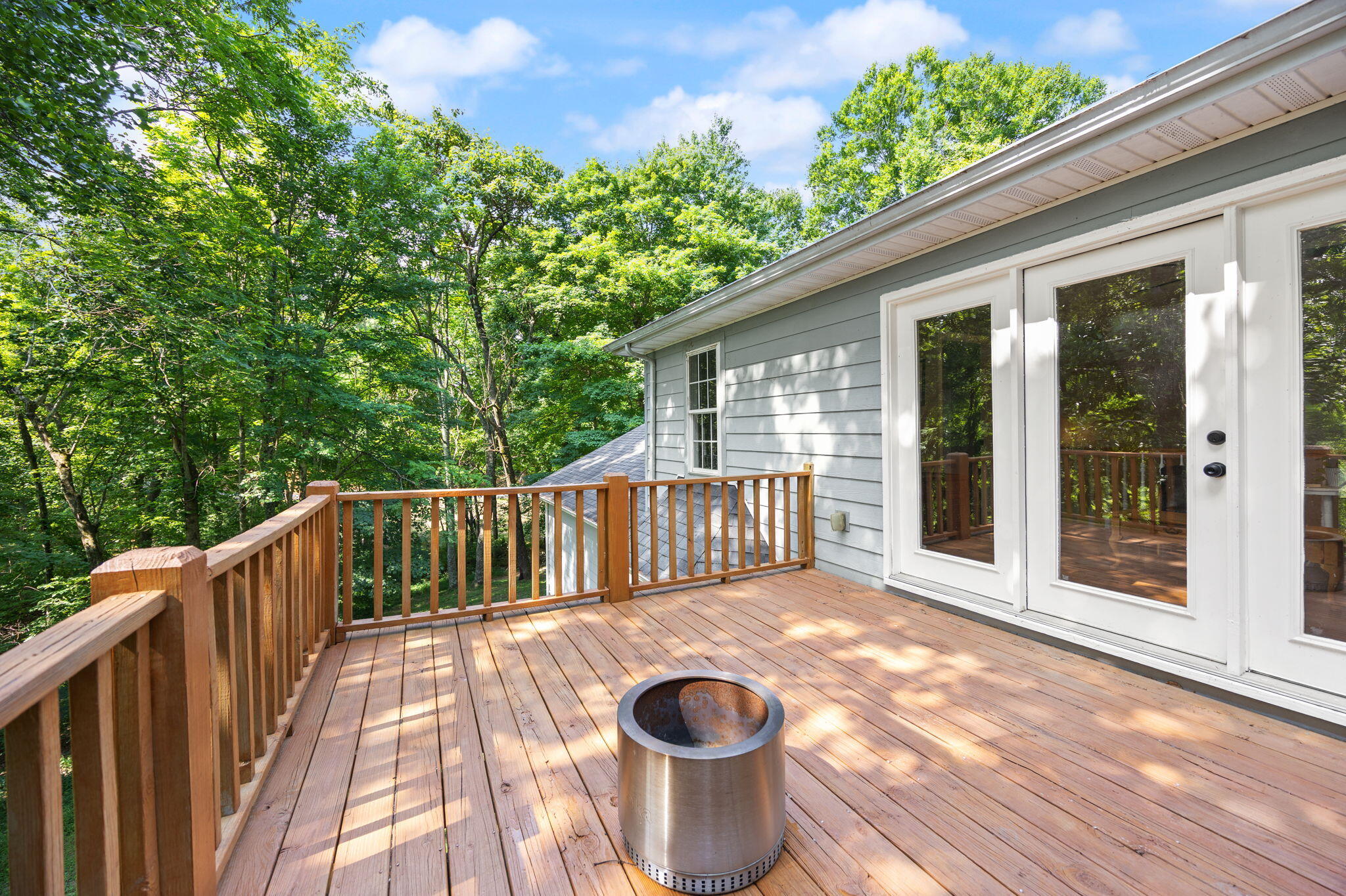 529 Cliffside Drive Property Photo 41