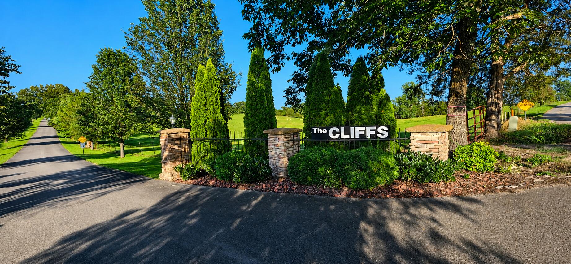 529 Cliffside Drive Property Photo 68