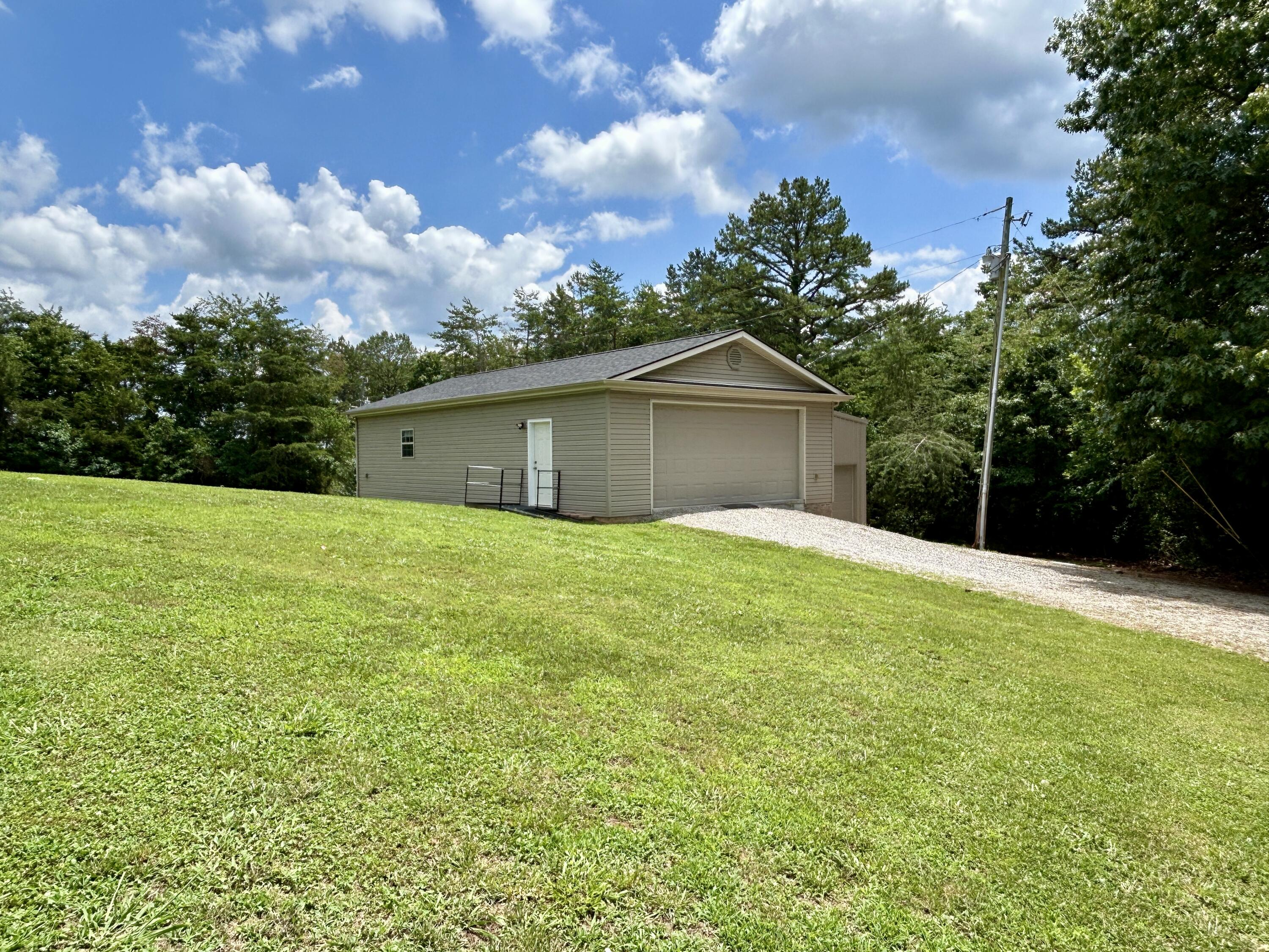 291 Forest Ridge Circle Property Photo 4