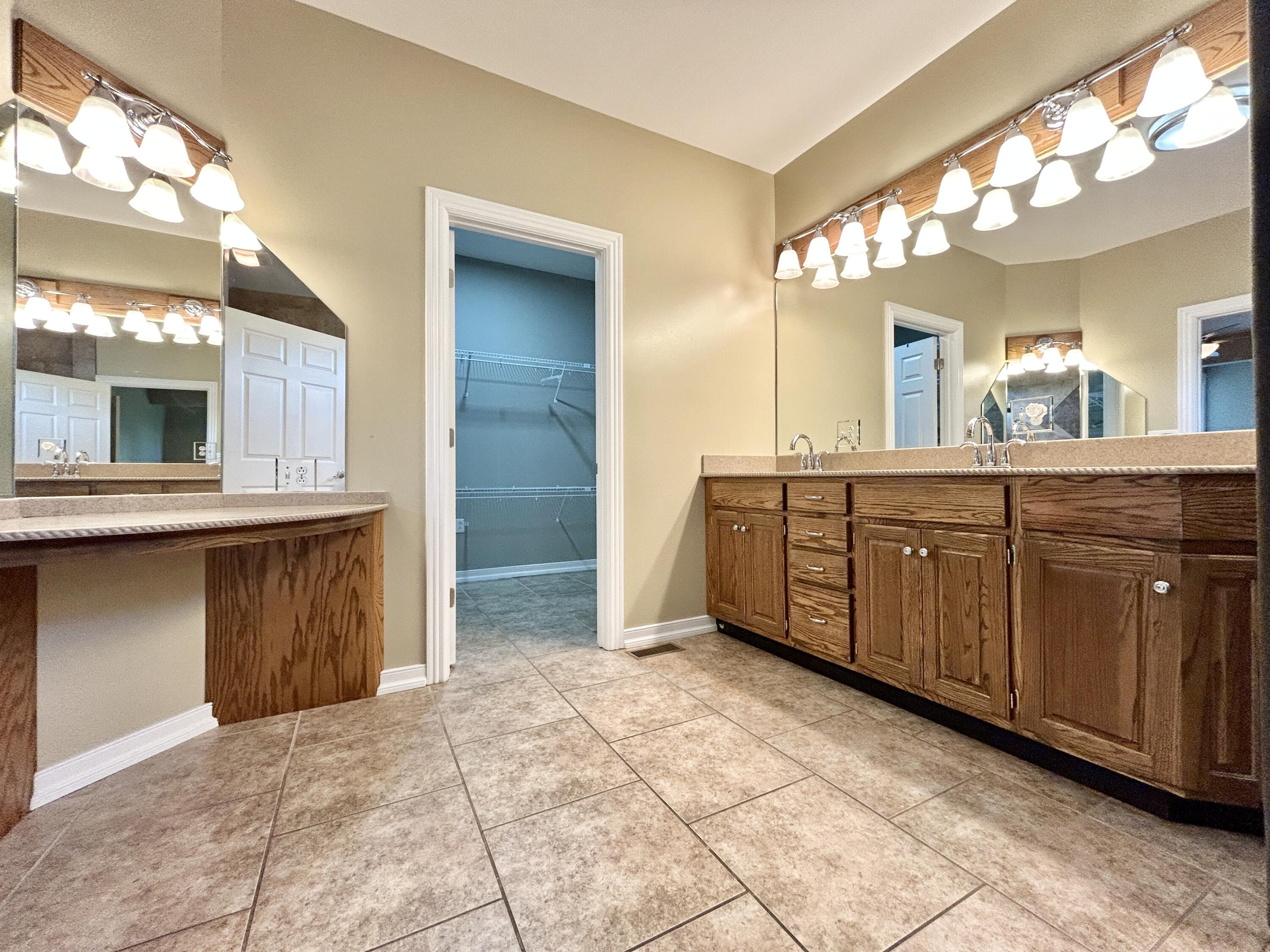 291 Forest Ridge Circle Property Photo 44