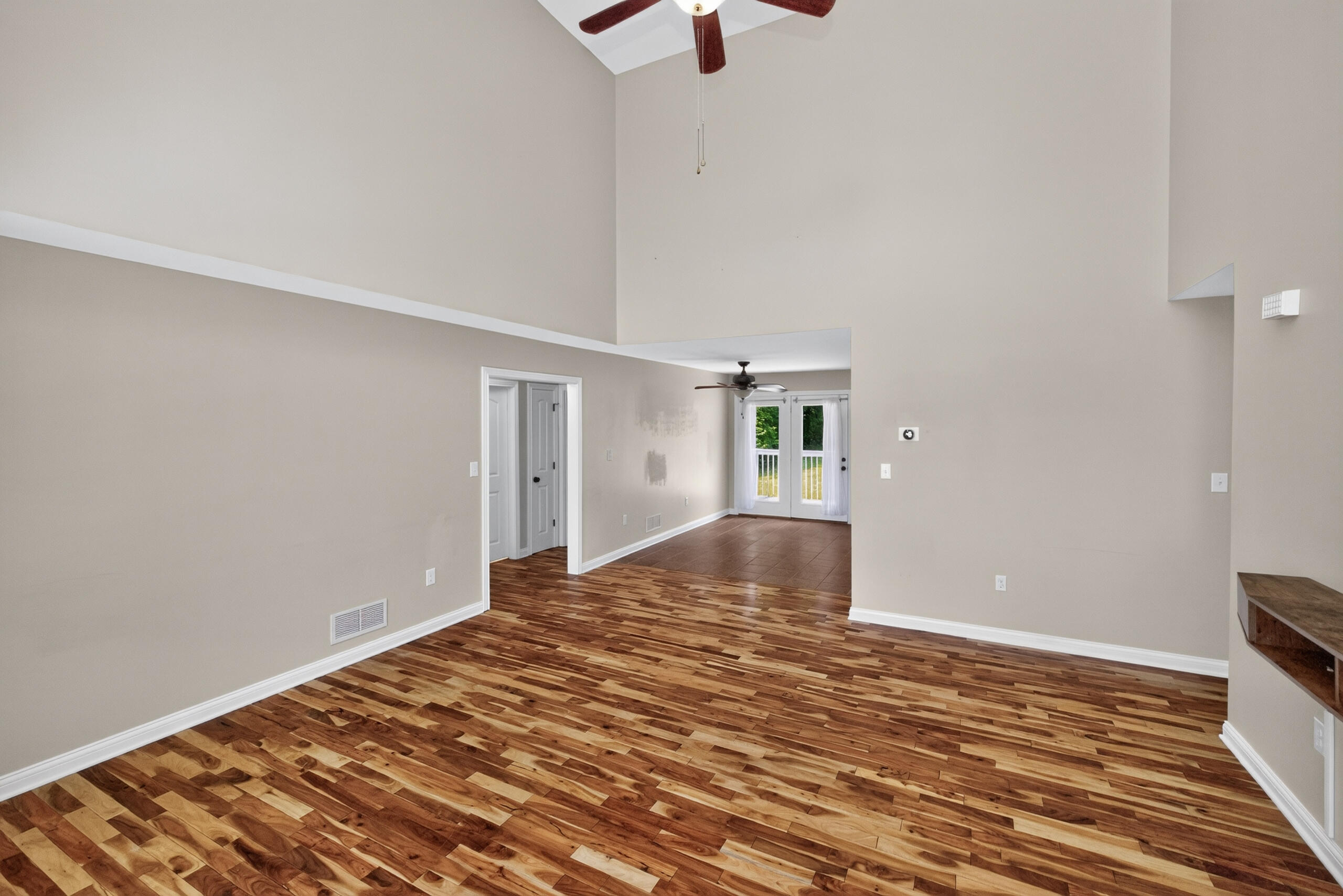 209 Connie Lane Property Photo 6
