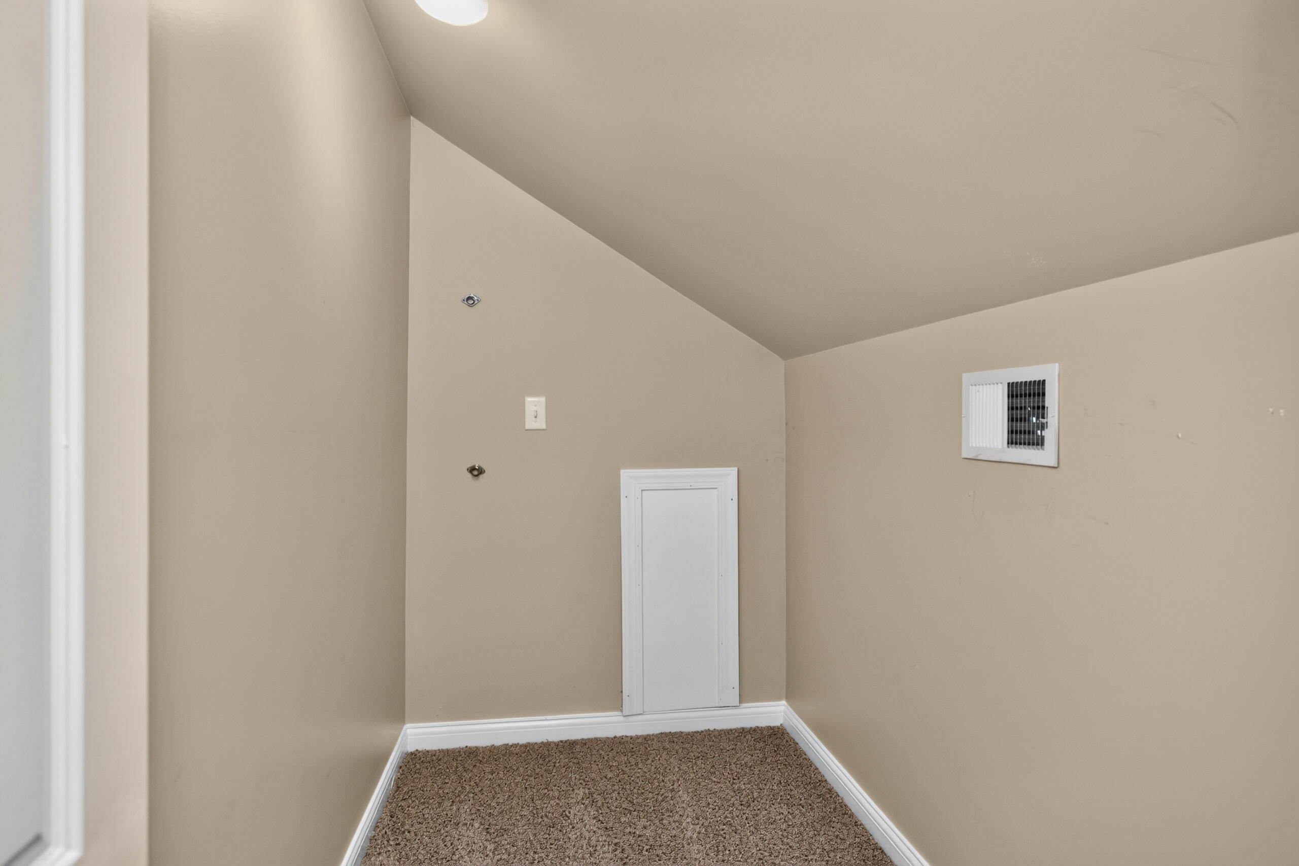 209 Connie Lane Property Photo 23