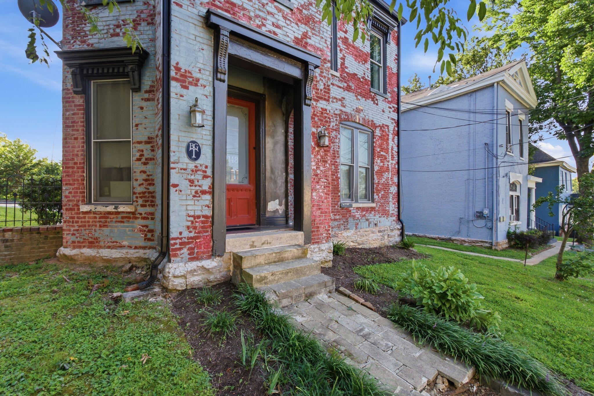 148 - 152 E Fourth Street Property Photo 7