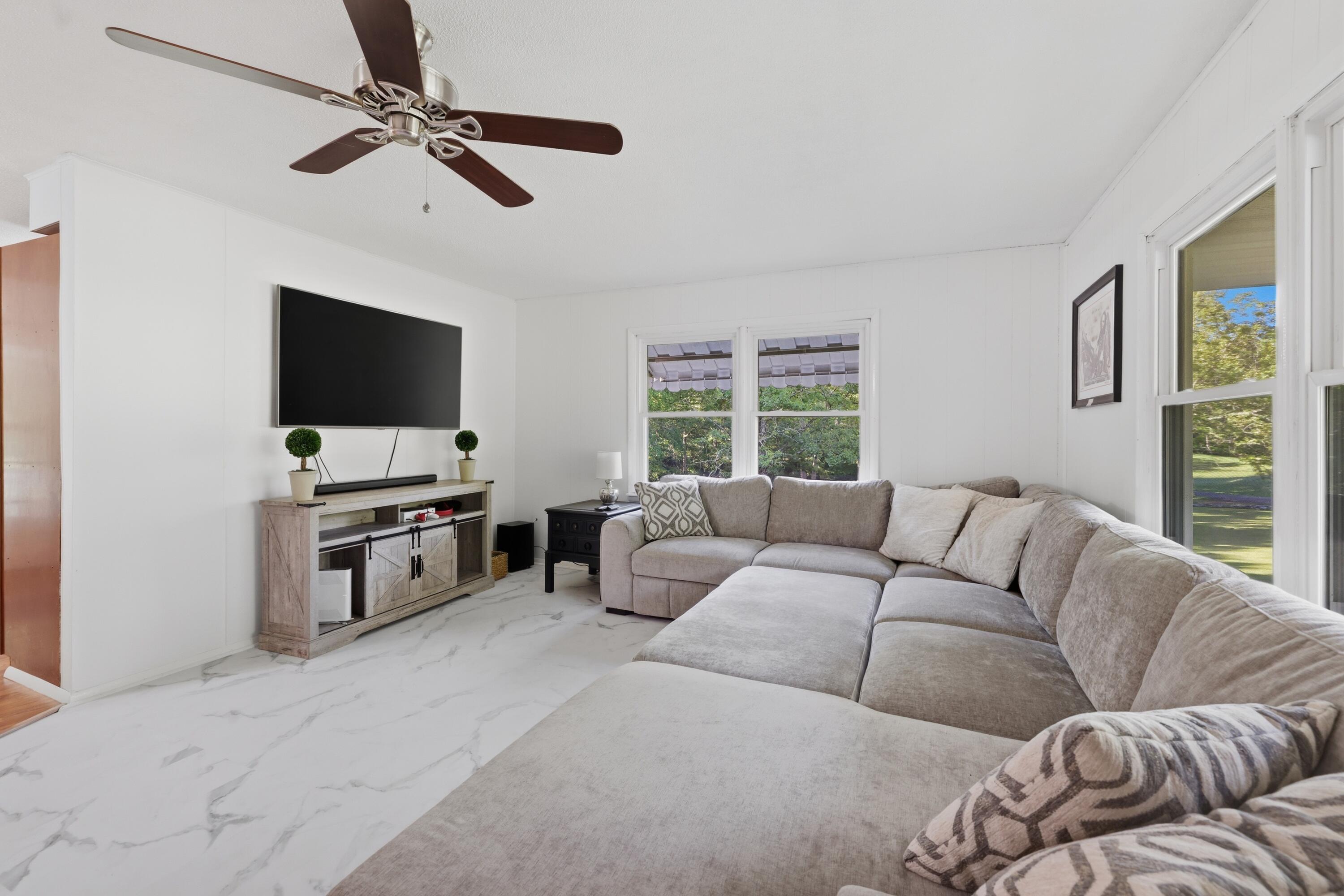 1130 Wright Road Property Photo 8