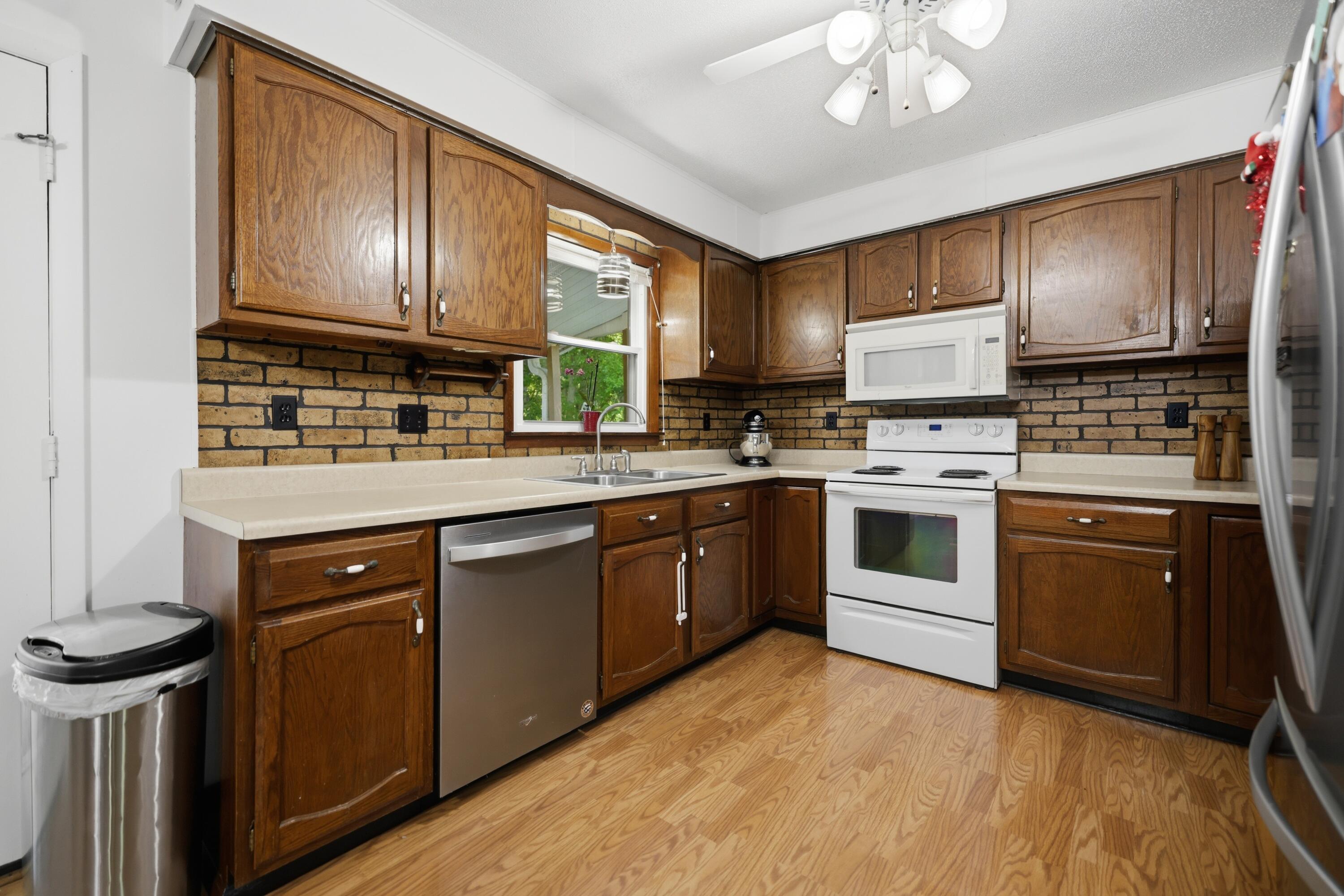 1130 Wright Road Property Photo 12