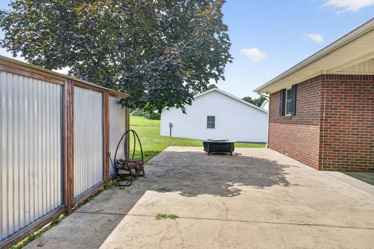 918 Sanderson Drive Property Photo 26