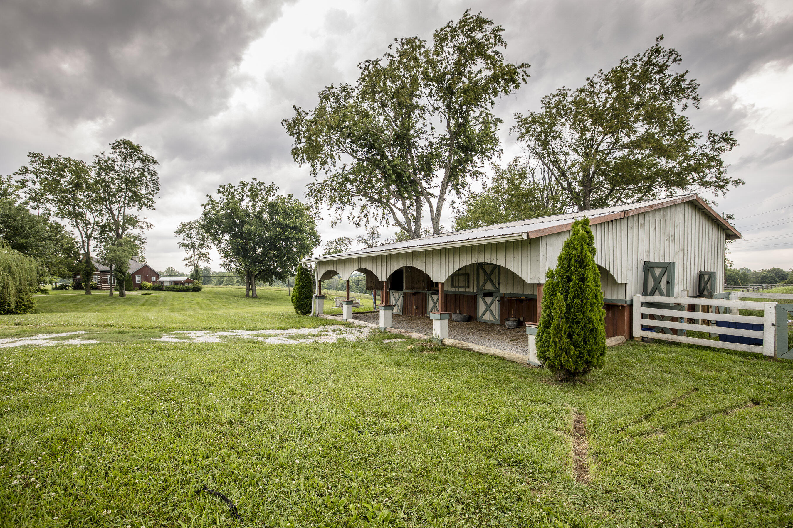 4010 Ne Haley Road Property Photo 45