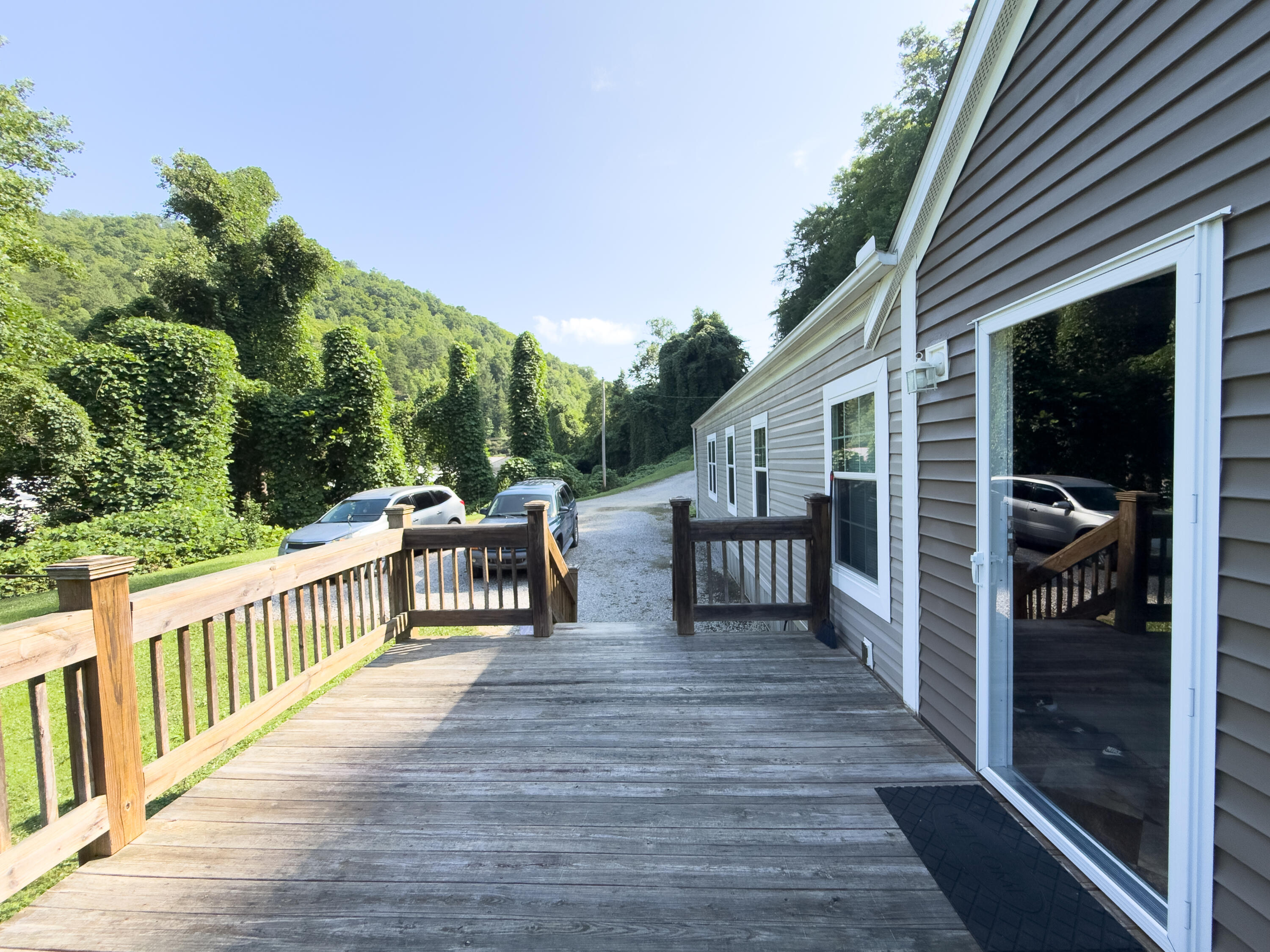 240 Elk Ridge Road Property Photo 6