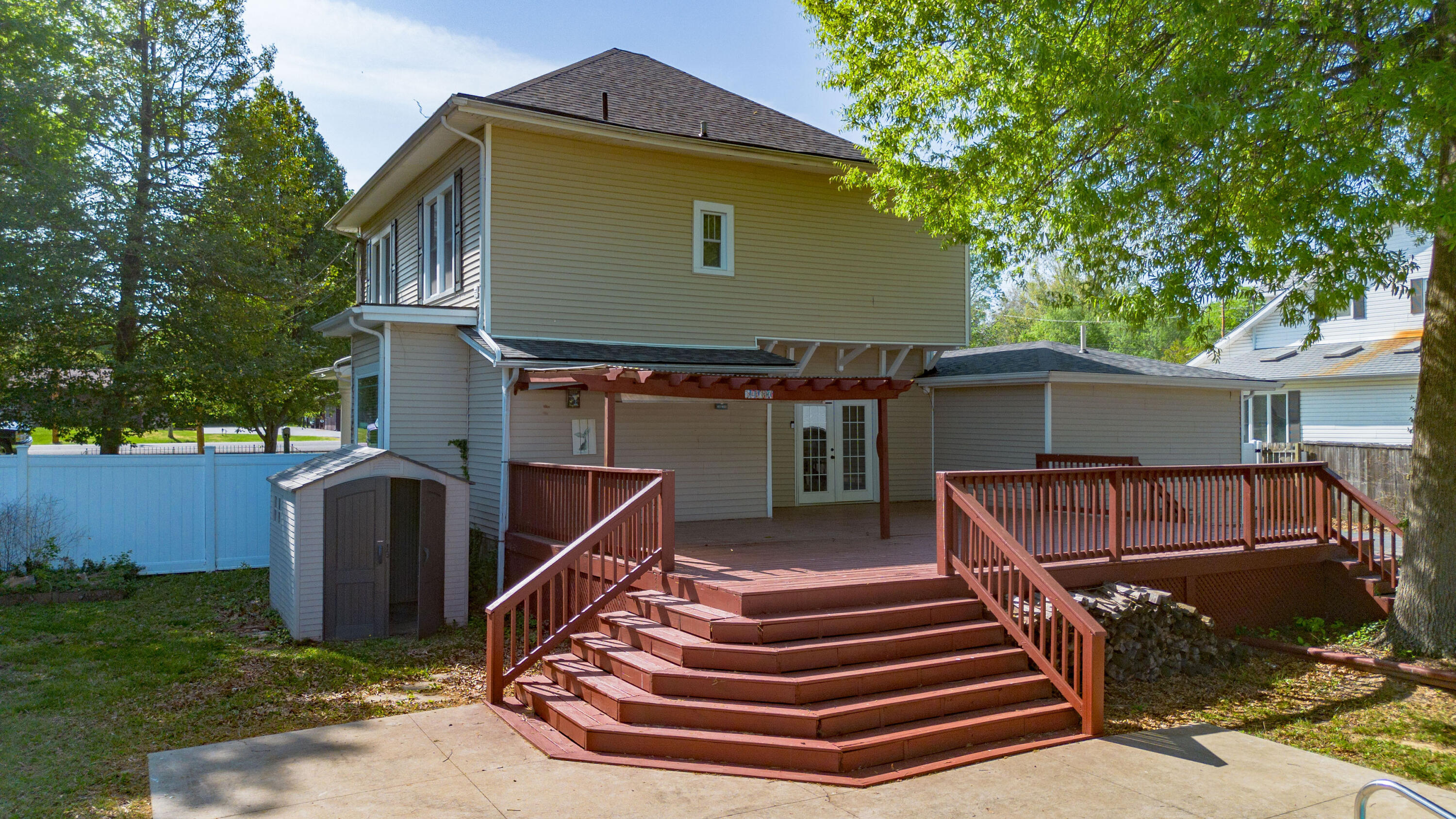 3515 Central Avenue Property Photo 6