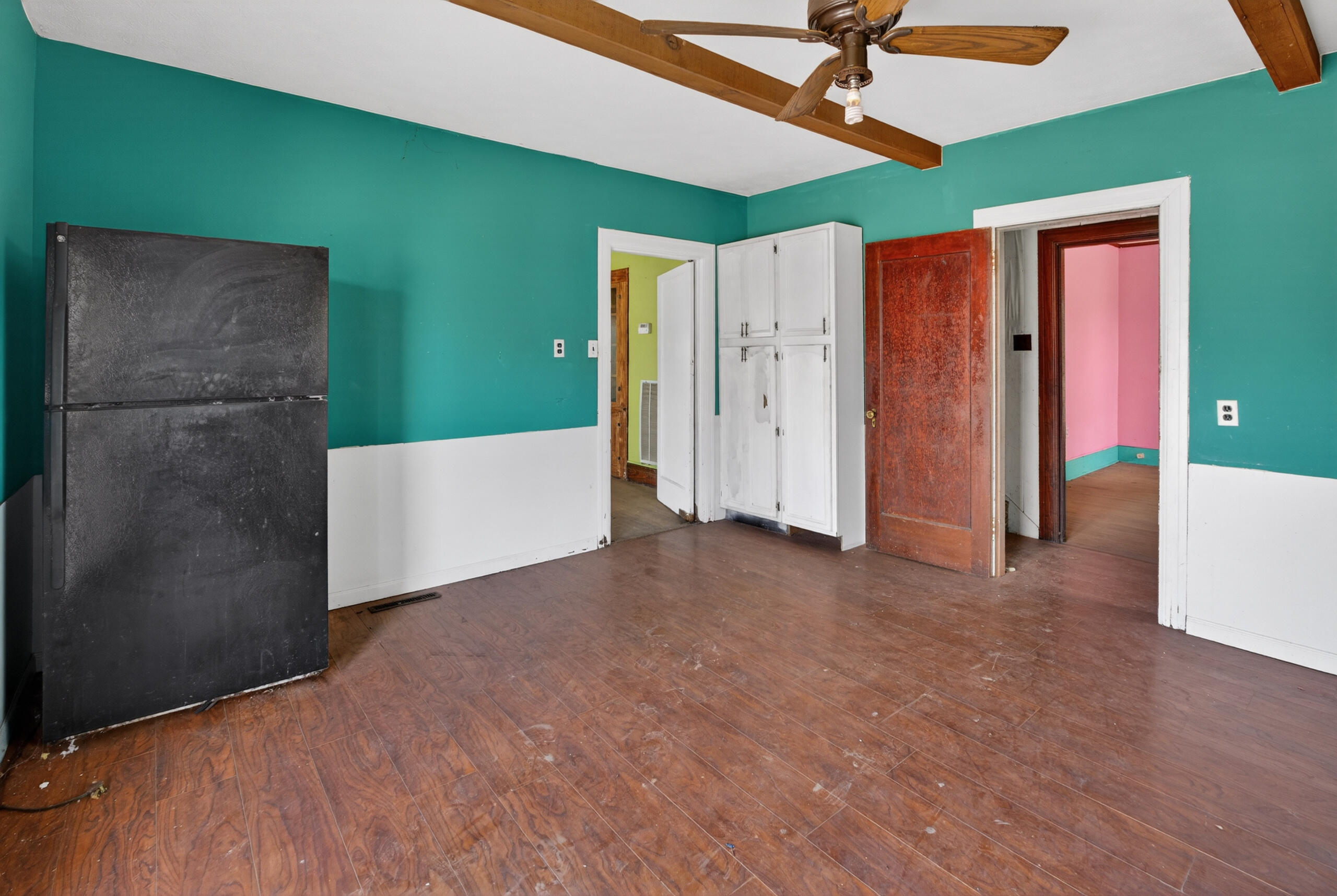 200 W 12th Street Property Photo 8
